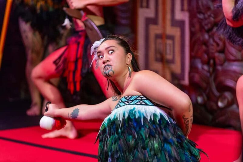 Waitangi: Treaty Grounds Hng and Concert Combo Pass - Discovering the Waitangi Treaty Grounds Hangi and Concert Experience