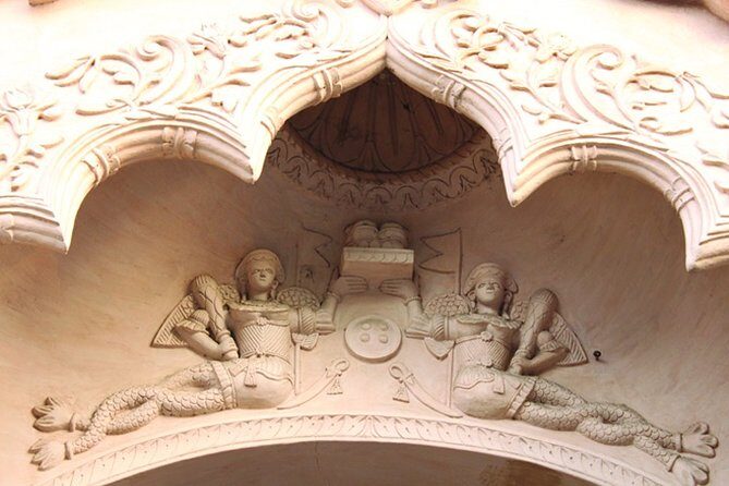 Wajid Ali Shah Walk through Kaiserbagh - Who Will Love This Tour?