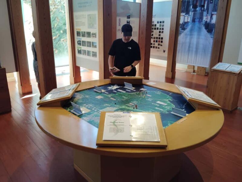 Wakayama: Legends and Purification at Kumano Hongu Shrine - Inside Kumano Hongu Taisha