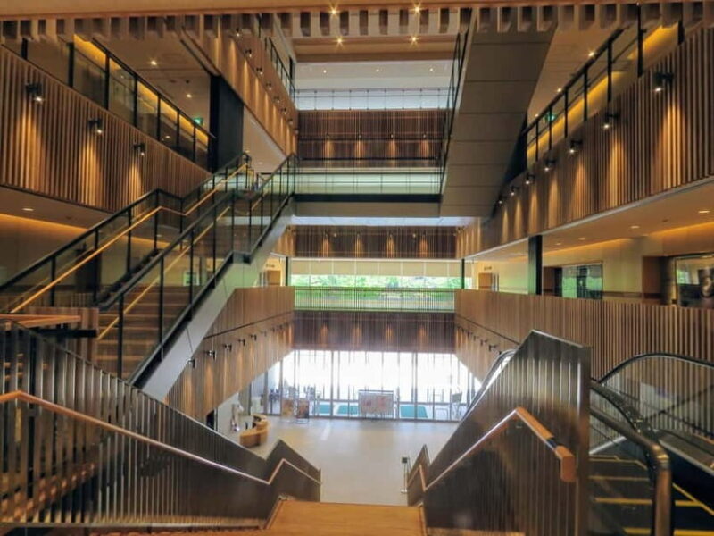 Wakayama: Local Shops and Architectures Tour - Appreciating Art and Architecture