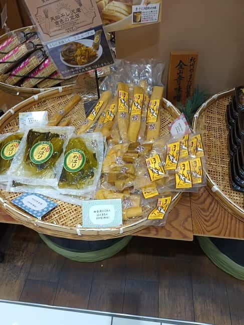 Wakayama: Private Station Food Hall Support with Guide - Value and Practicality