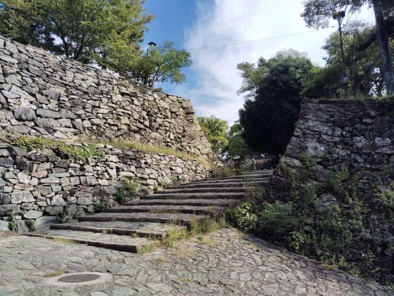 Wakayama: Tokugawa Castle That Guarded the Southern Coast - Key Points