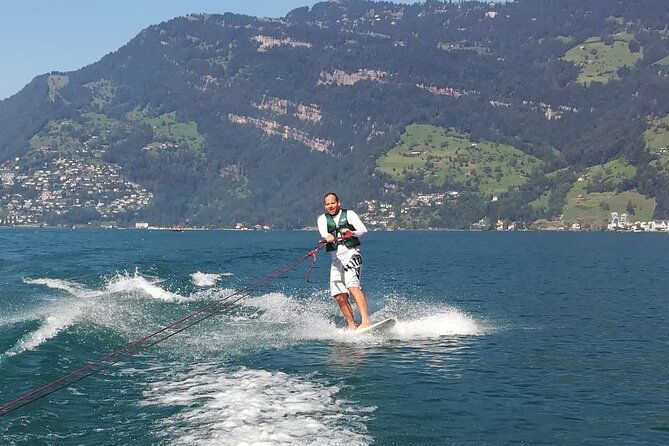 wakeboarding-lake-zurich-afternoon