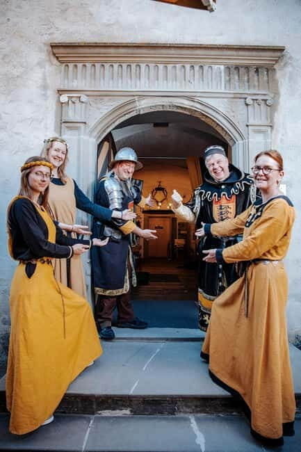 Waldburg: Tour of the Waldburg for adults - Additional Considerations