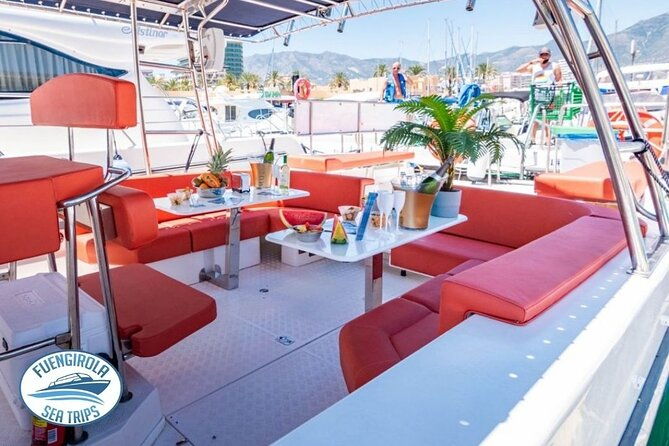 walk-and-dolphin-watching-in-fuengirola-1-drink