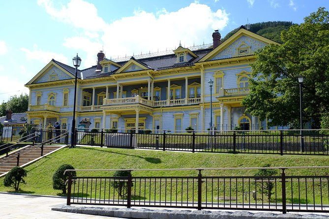 walk-around-hakodates-hidden-spots-guided-by-local-residents