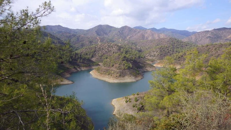 Walk around Pano Lefkara village and Lefkara lake - Key Points  