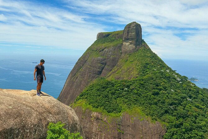 walk-by-the-beautiful-stone-in-the-tijuca-forest