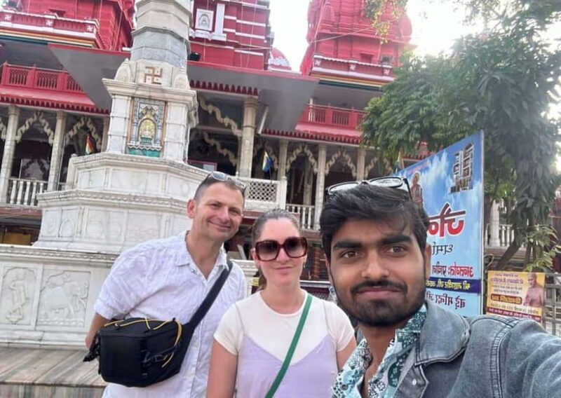 Walk & Explore Old Delhi: Guided Tour by Foot with a Local - Walking Through Chandni Chowk