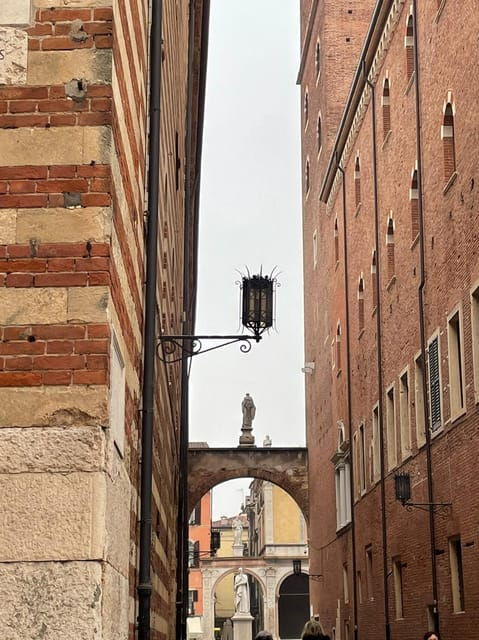 walk-in-the-castrum-romano-of-verona-tales-and-legends
