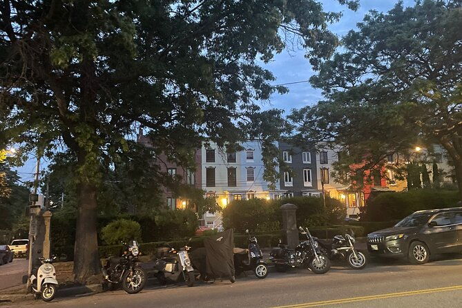 walk-with-ghosts-in-portland-2