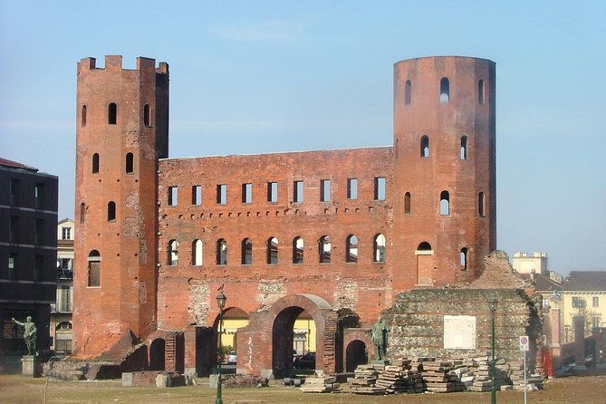 walking-around-turin-with-a-local-guide