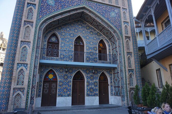 walking-city-tour-in-tbilisi