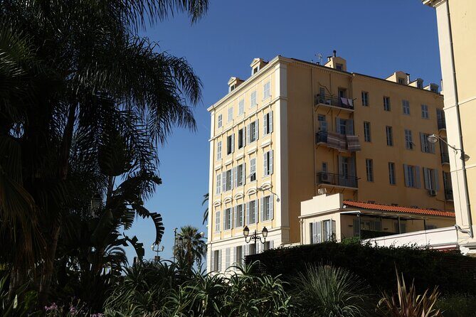 Walking & Driving tour of Nice, morning - The Sum Up