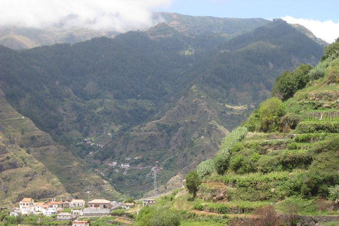 walking-experience-in-the-serra-dagua-valley