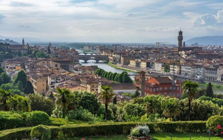 walking-florence-medici-chapels-ponte-vecchio-and-duomo