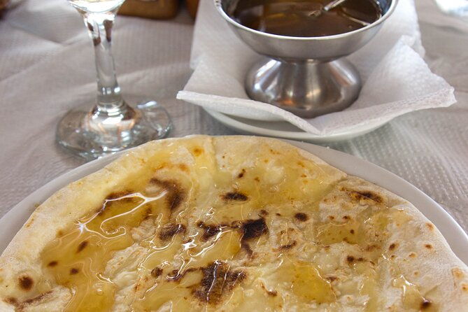 walking-food-tasting-tour-in-chania-town