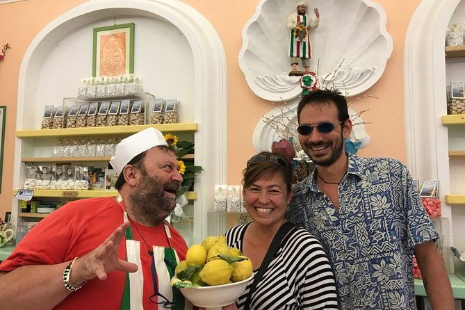 walking-food-tour-in-sorrento-with-food-tasting