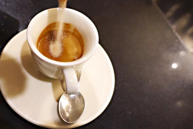 walking-food-tour-of-naples-with-tastings-4