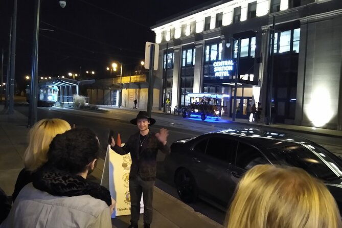 walking-ghost-tour-in-memphis