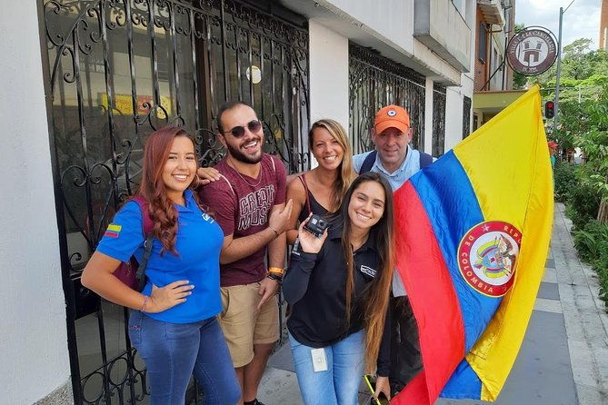 walking-historical-tour-of-medellin-walking-reality
