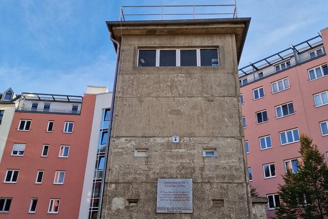 walking-on-the-wall-3-hour-tour-in-berlin-2