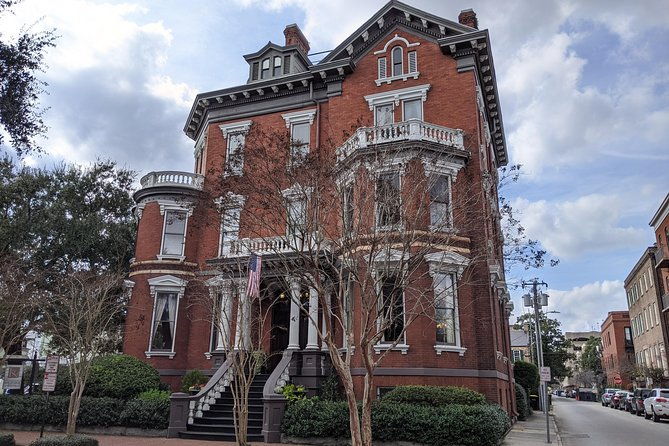 walking-savannahs-hidden-history-tour