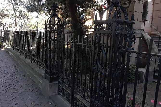 walking-savannahs-hidden-history-tour