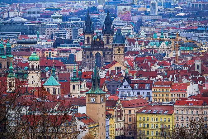 walking-through-ages-11th-to-21st-century-prague-flavoured
