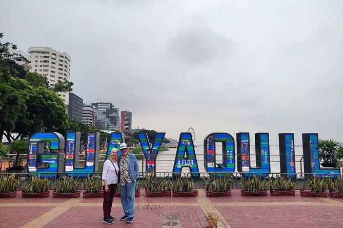 walking-through-the-city-of-guayaquil