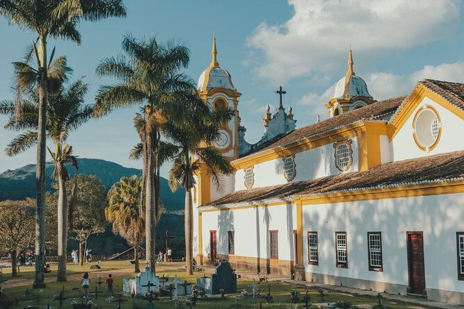 walking-tour-alleys-of-tiradentes