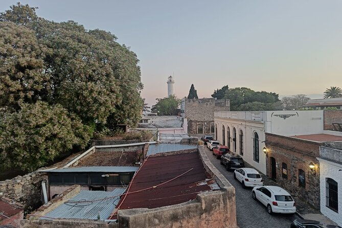 walking-tour-around-colonia-del-sacramento-old-town