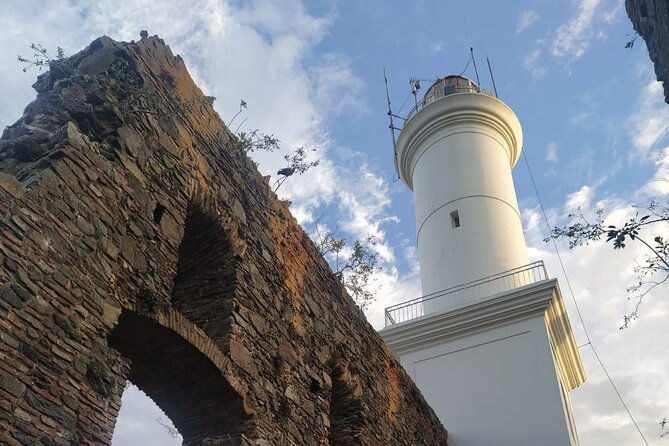 walking-tour-around-colonia-del-sacramento-old-town