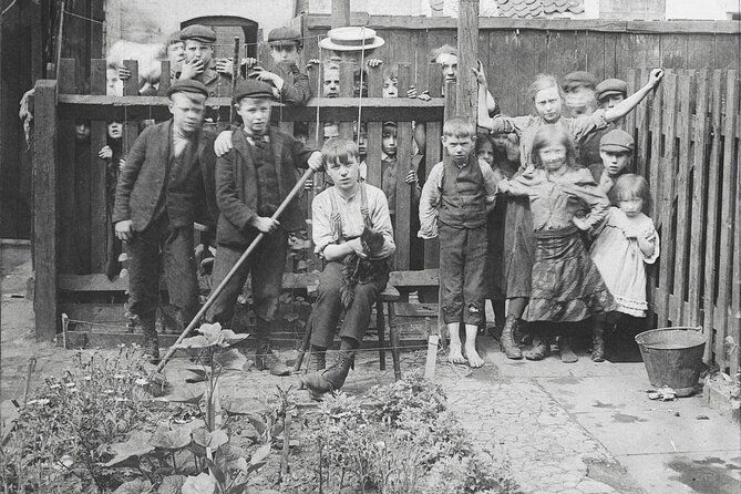 walking-tour-around-spitalfields-in-the-east-end-of-london