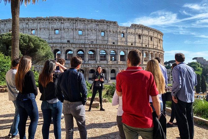 walking-tour-at-the-colosseum-and-forum-with-an-archaeologist