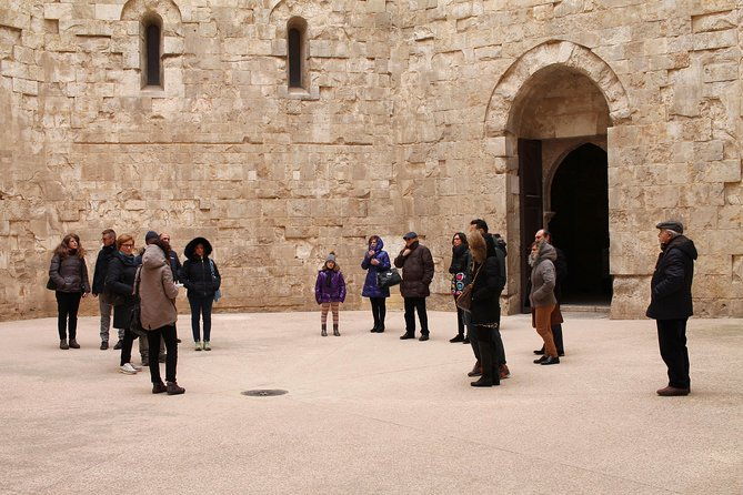 walking-tour-castel-del-monte-unesco-site