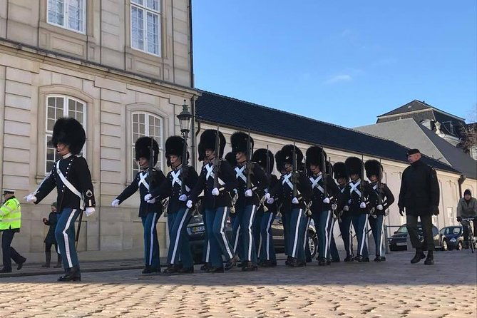 walking-tour-copenhagen-old-town-tivoli-park-included