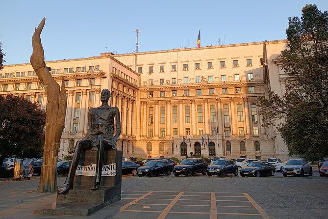 walking-tour-delightful-bucharest-old-town-victory-avenue