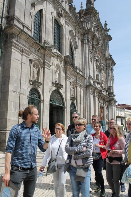 walking-tour-discover-portos-center-in-german-max-12-pax