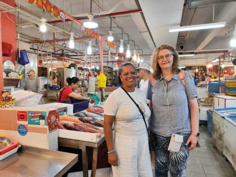 walking-tour-exploring-singapores-little-india