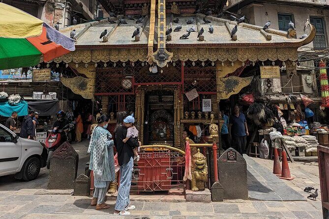 Walking Tour from Bazaar to Hippie Hub Ason and Freak Street - Key Points