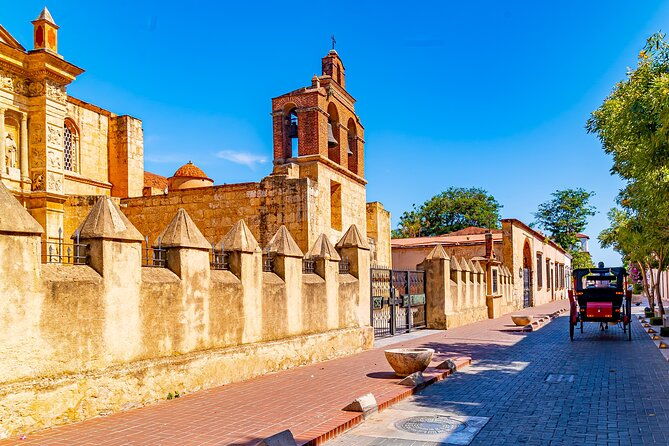 walking-tour-from-santo-domingo-city