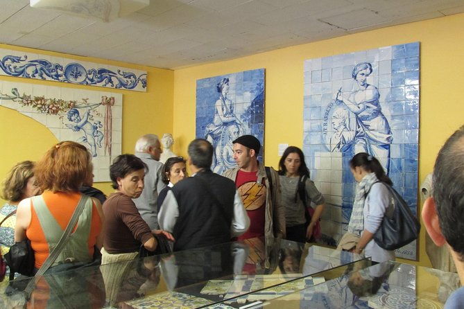 walking-tour-history-of-tiles-in-porto-2