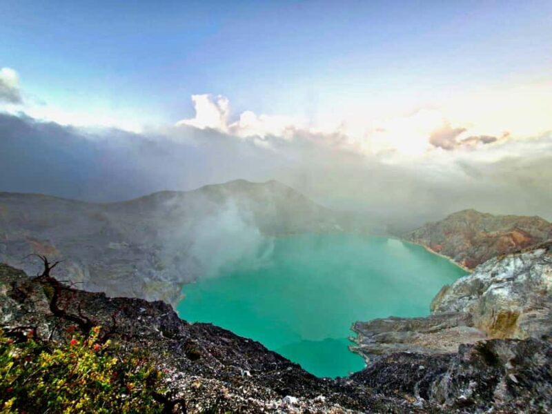 Walking tour Ijen Volcano Sunrise Trek with Guide - Introduction