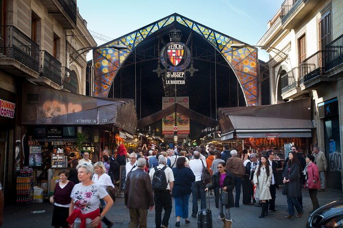 walking-tour-in-barcelona-with-arabic-guide