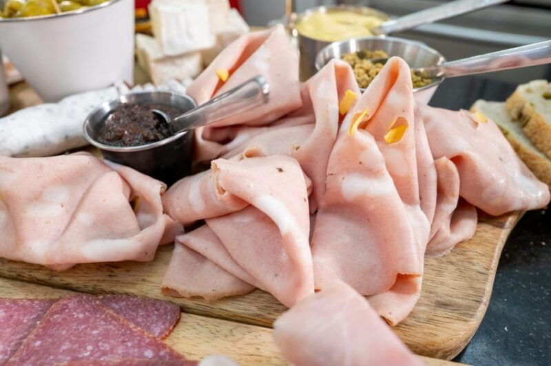 walking-tour-in-bologna-with-tastings-and-stories