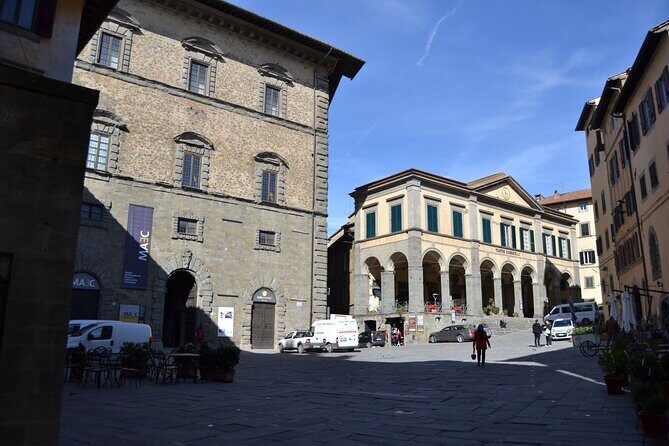 Walking Tour in Cortona - Key Points  