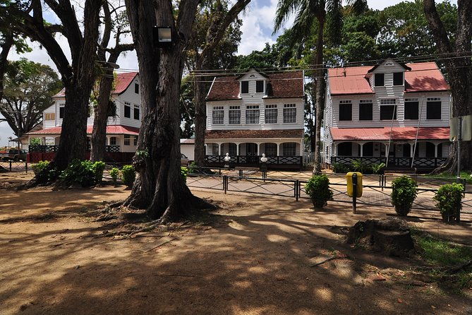 walking-tour-in-downtown-paramaribo