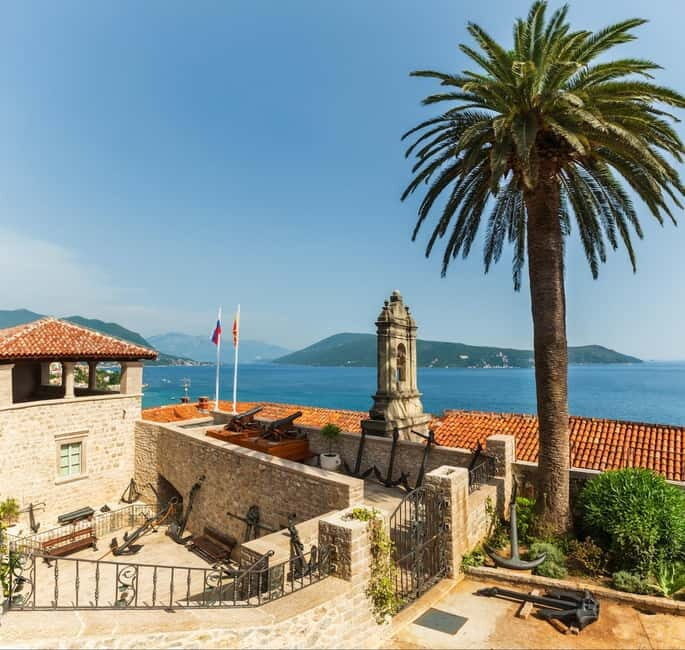 Walking Tour in Herceg Novi: Discover Old Town - Exploring the Details of the Herceg Novi Walking Tour