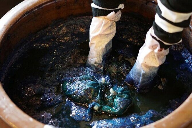 Walking Tour in Himeji Castle Garden and Aizome Indigo Dyeing - Who Should Consider This Tour?